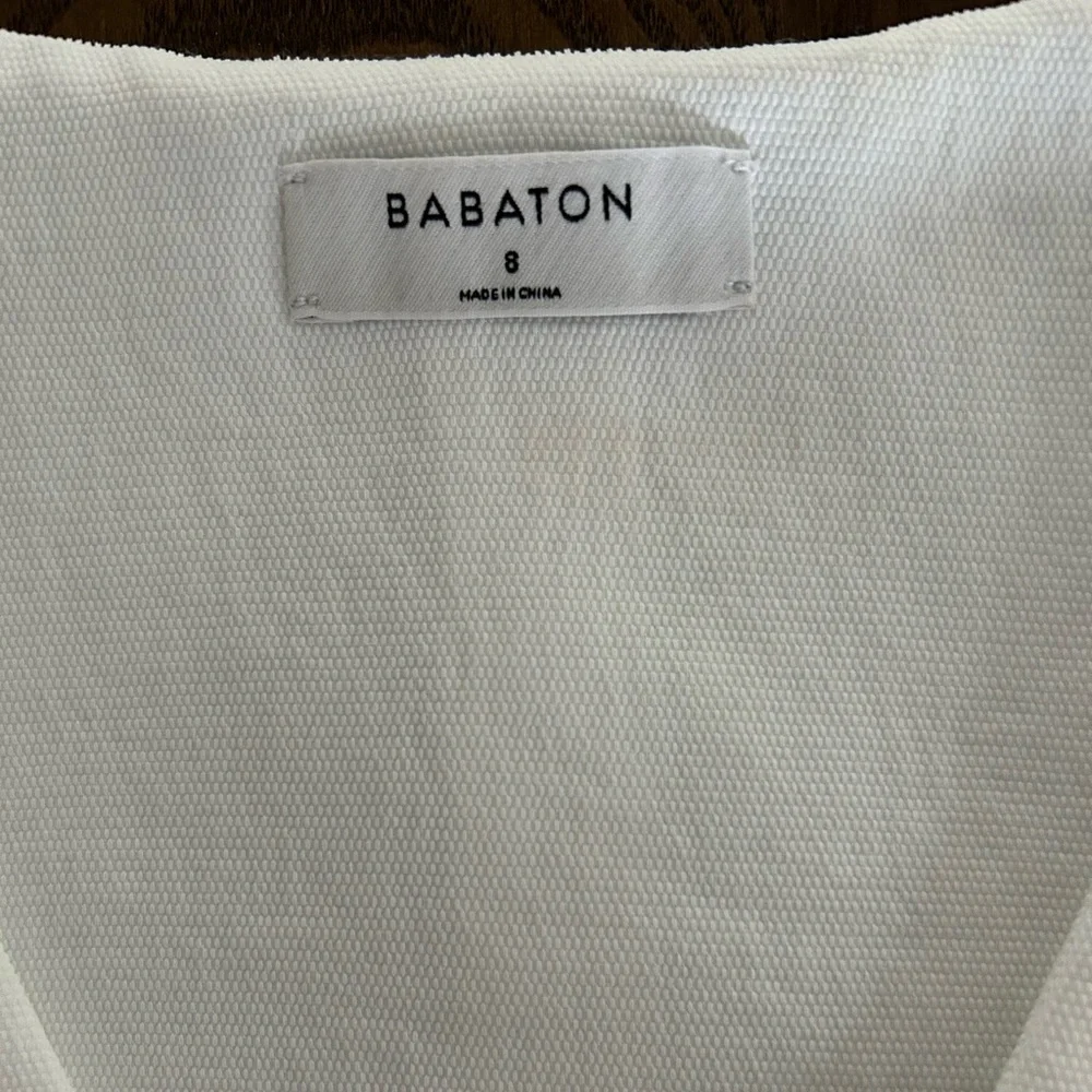 Aritzia Babaton Louie V-Neck Sleeveless Dress, Size 8, Colour White Espace. - Picture 7 of 8